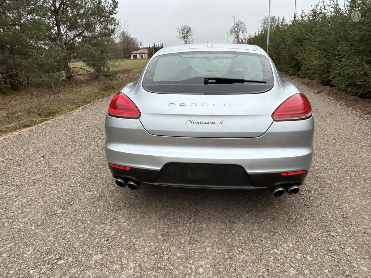 Porsche Panamera for parts