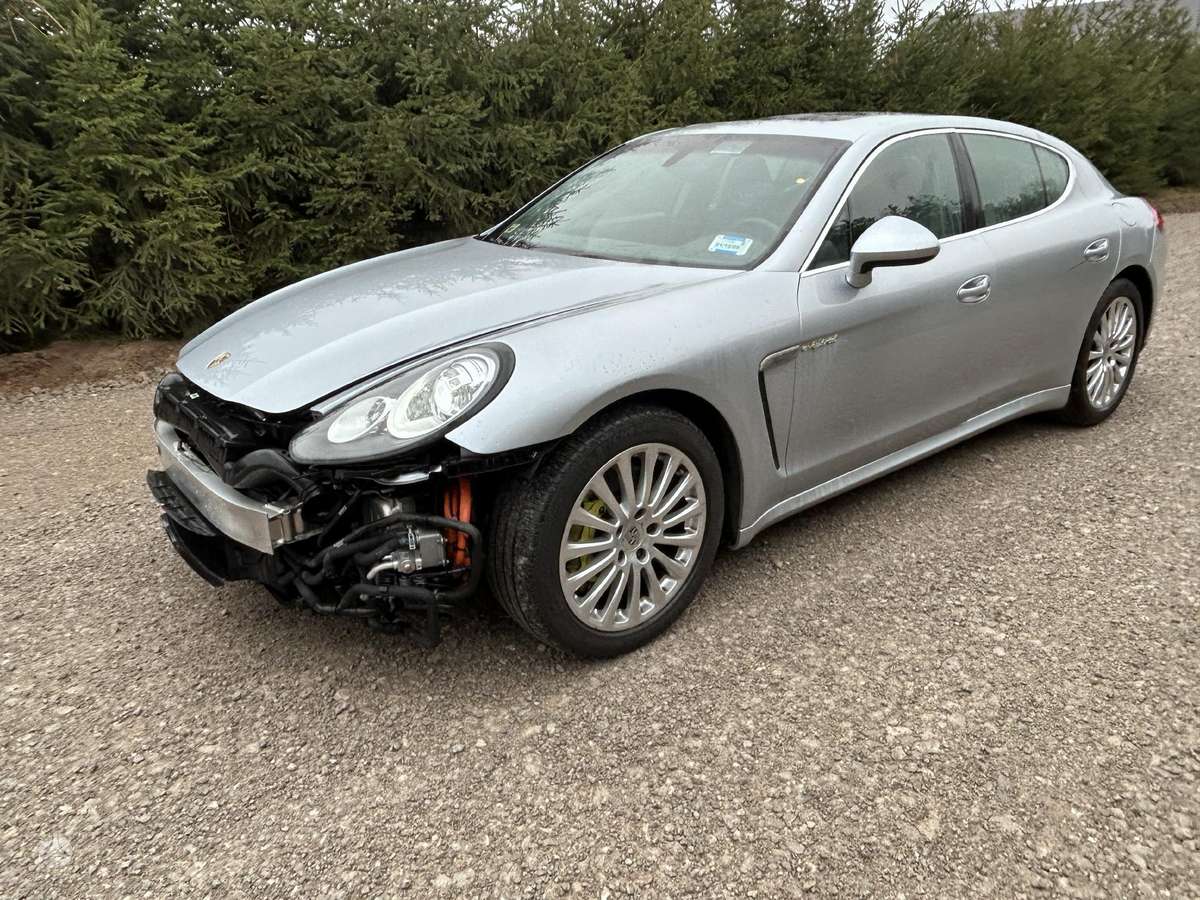 Porsche Panamera for parts