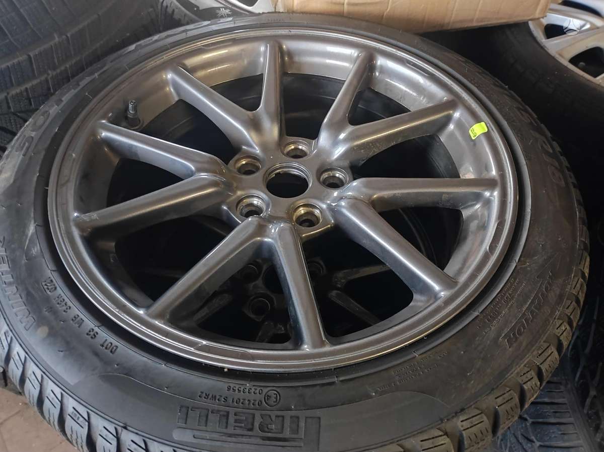 TESLA, vieglmetāla, R18