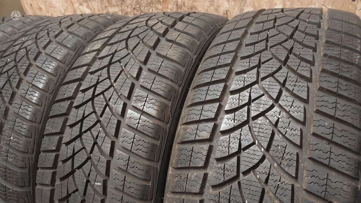 Goodyear UltraGrip Performance, winter 205/45 R18