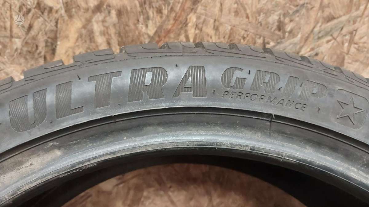 Goodyear UltraGrip Performance, winter 205/45 R18