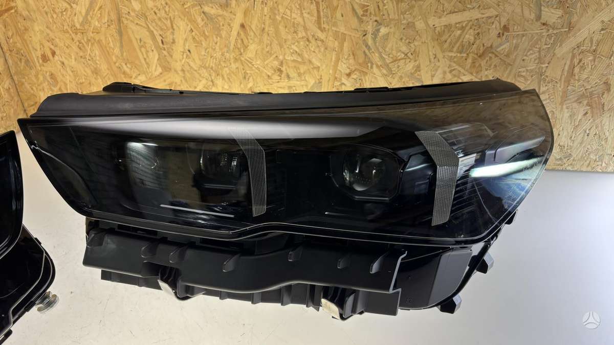 BMW 5 serija, 5A798D7 5A798D8