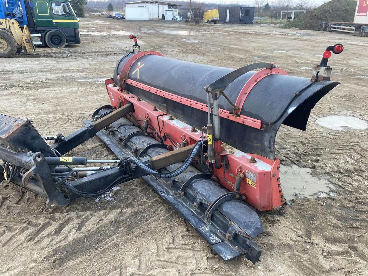 Mach DP37FW Flexiway, snow plows