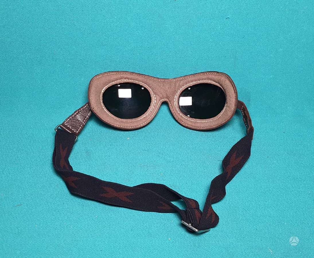 Cebe 500, Brilles