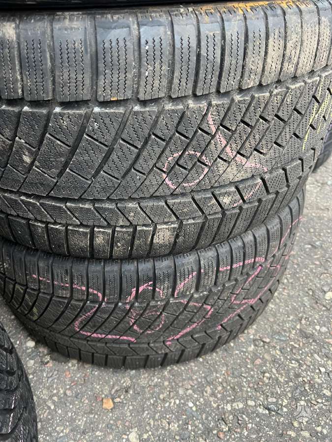 Continental, žieminės 255/40 R20