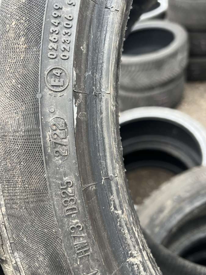 Continental, žieminės 255/40 R20