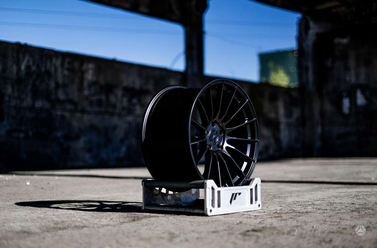 Japan Racing SL05 FlowForming, легкосплавные , R18
