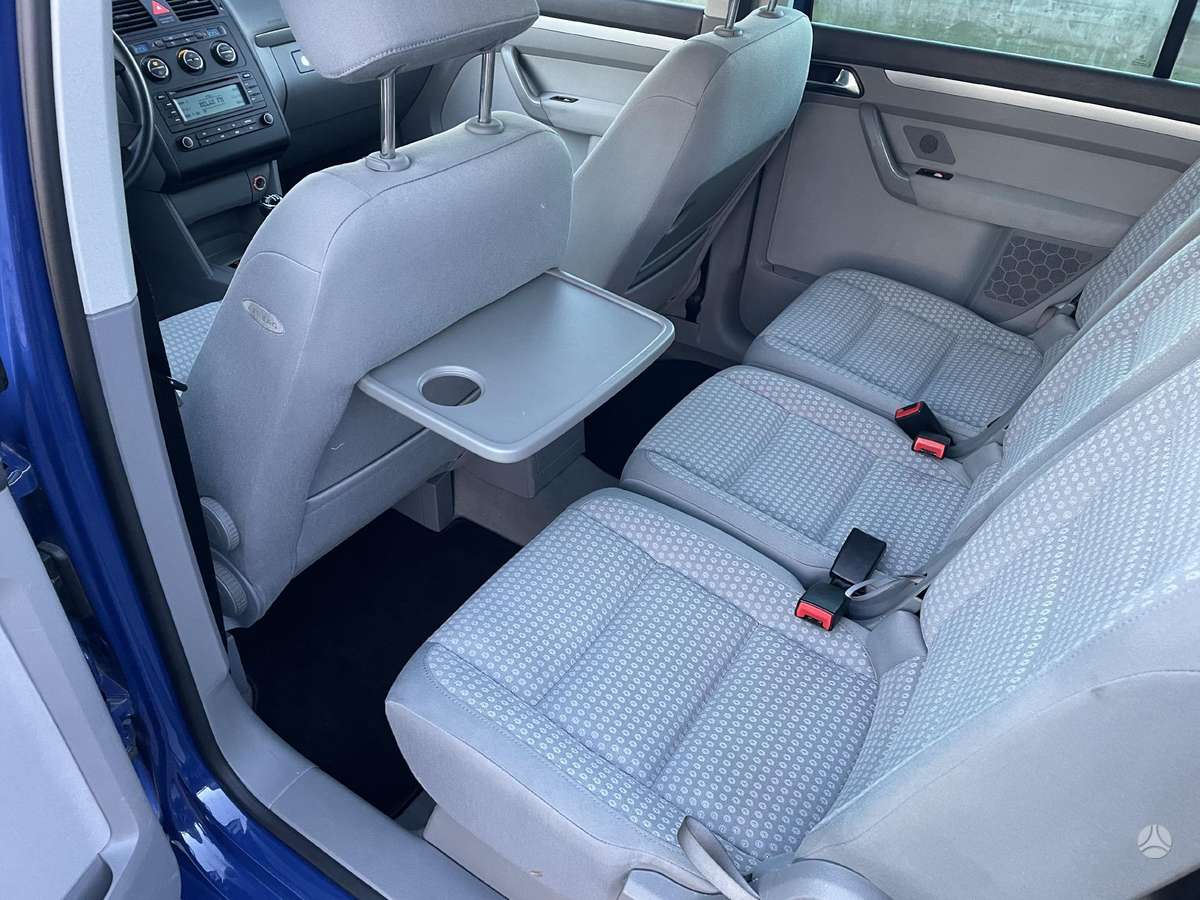 Volkswagen Touran - 9