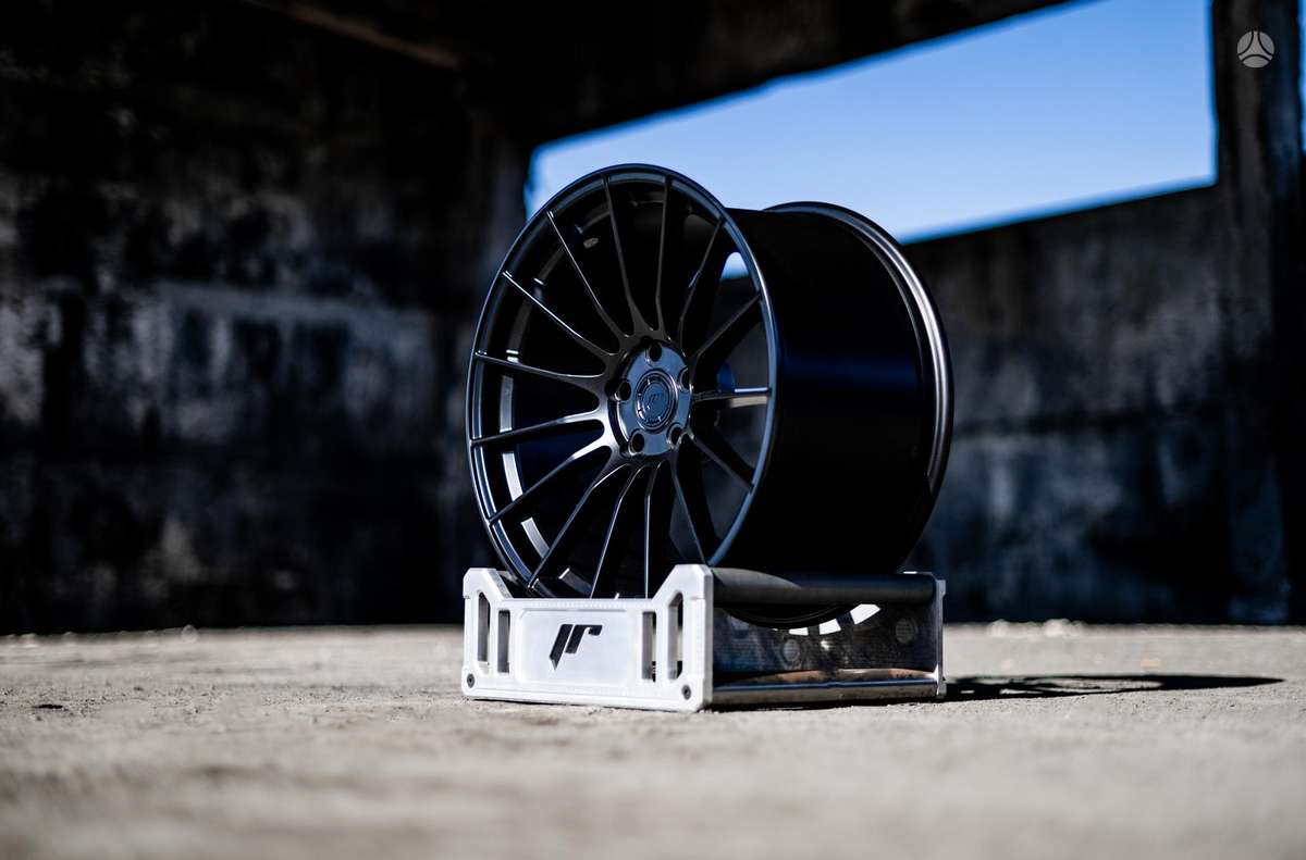 Japan Racing SL05 FlowForming, light alloy, R18