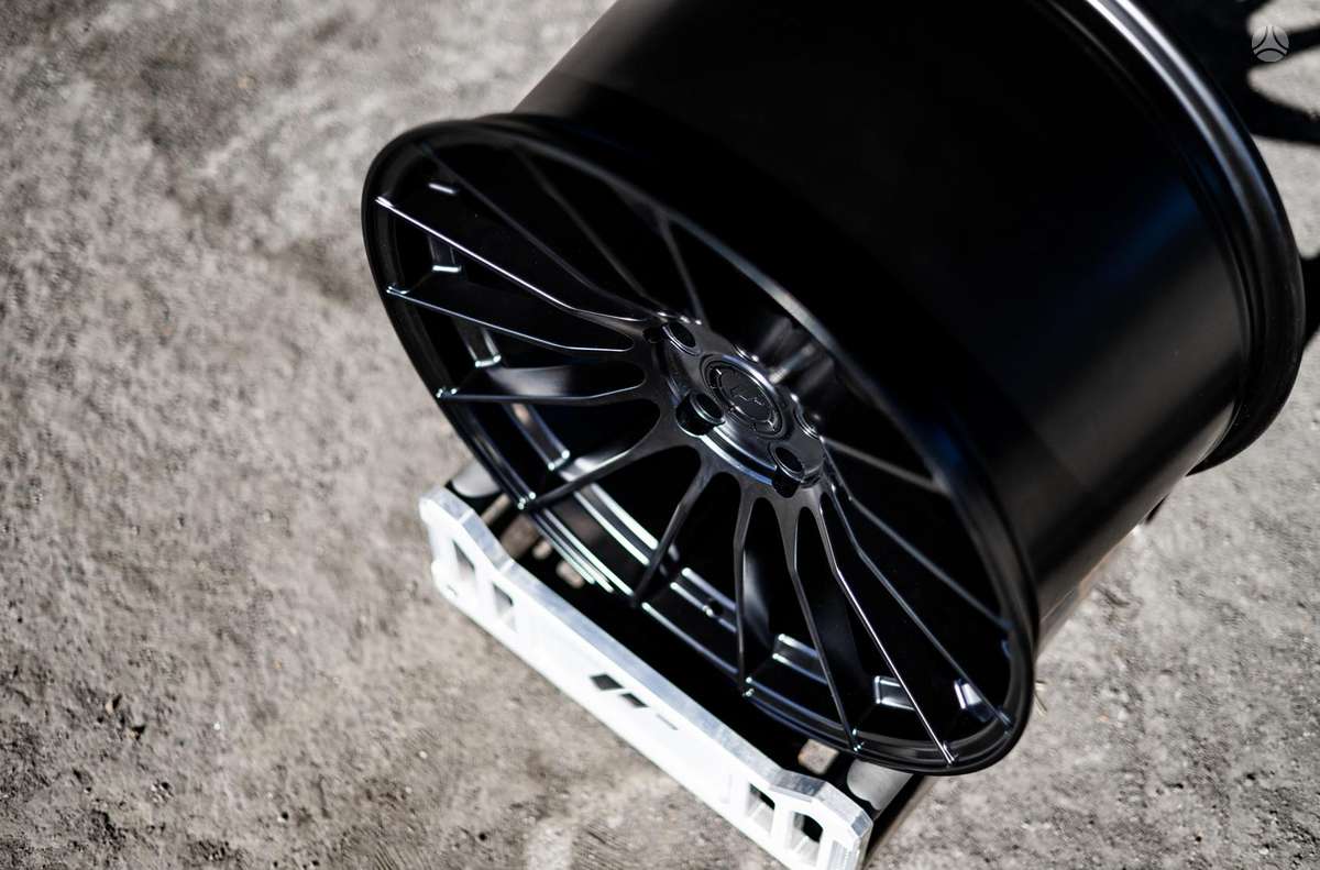 Japan Racing SL05 FlowForming, легкосплавные , R18