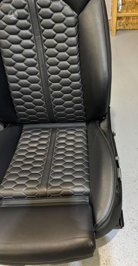 Audi RS 7 door upholstery, seats