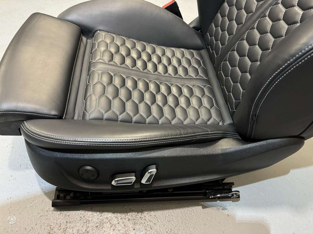 Audi RS 7 door upholstery, seats