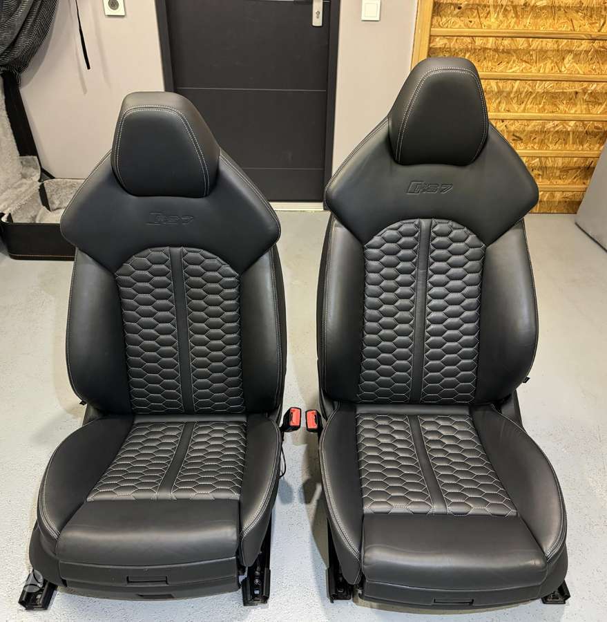 Audi RS 7 door upholstery, seats