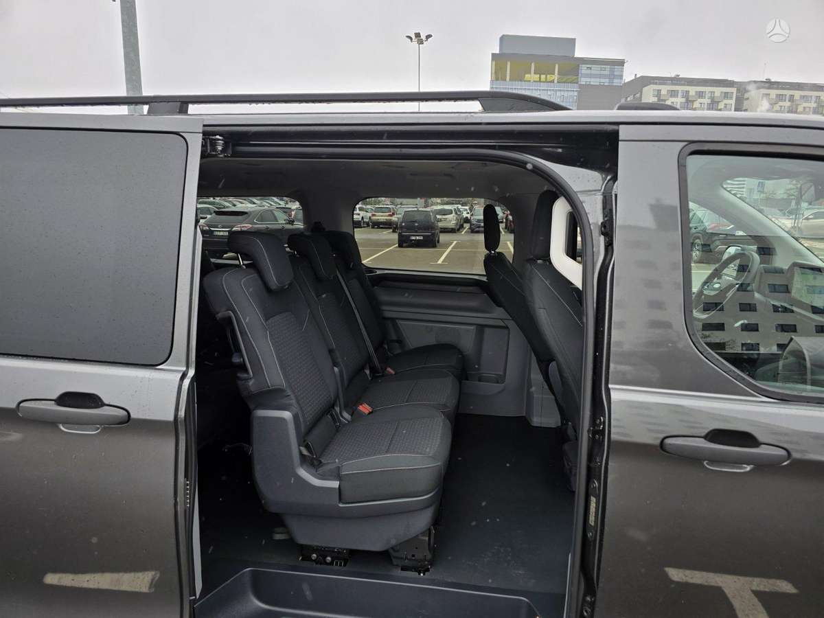 Ford Transit Custom, keleivinis mikroautobusas