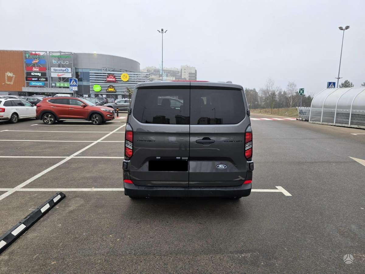 Ford Transit Custom, keleivinis mikroautobusas