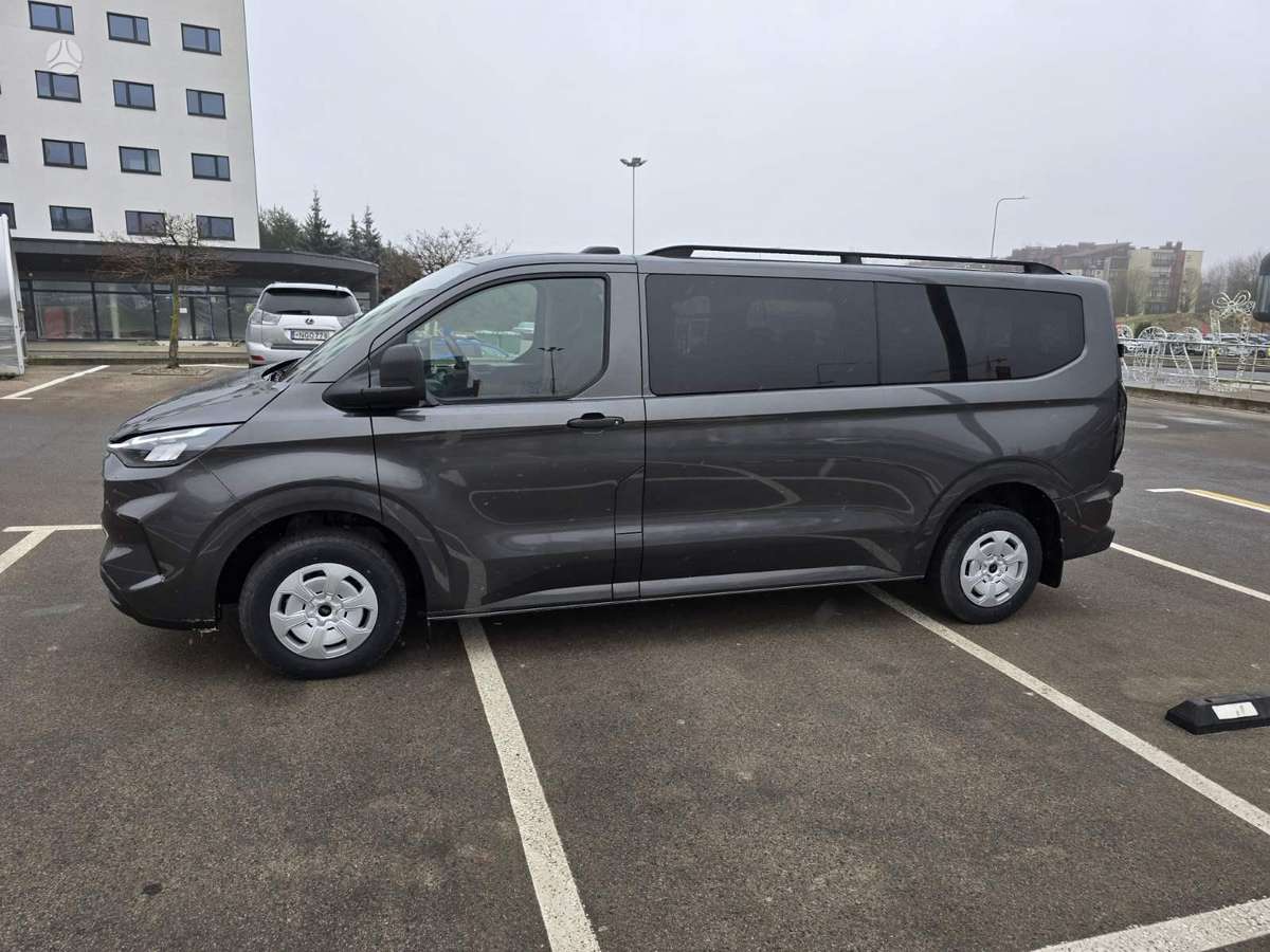 Ford Transit Custom, keleivinis mikroautobusas