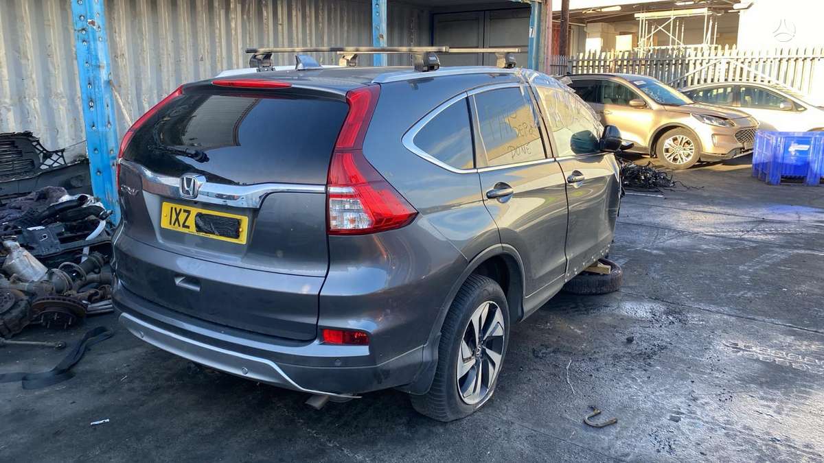 Honda CR-V dalimis