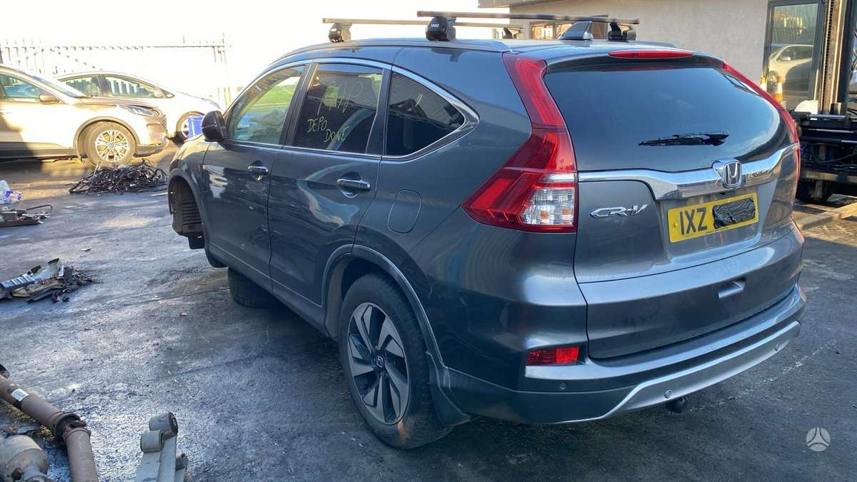 Honda CR-V dalimis
