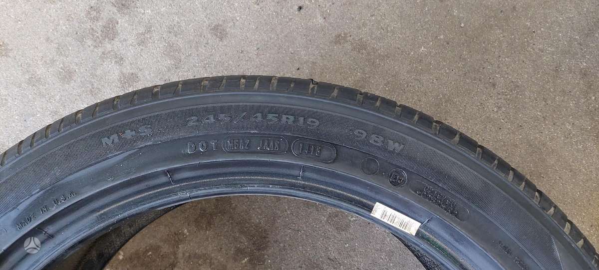 Goodyear, летние 245/45 R19