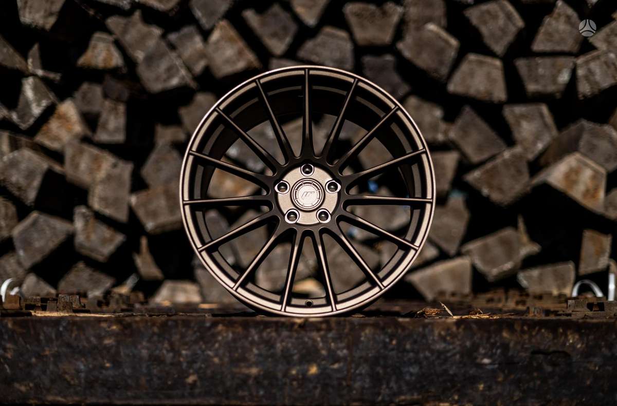 Japan Racing SL05 FlowFormed, light alloy, R18