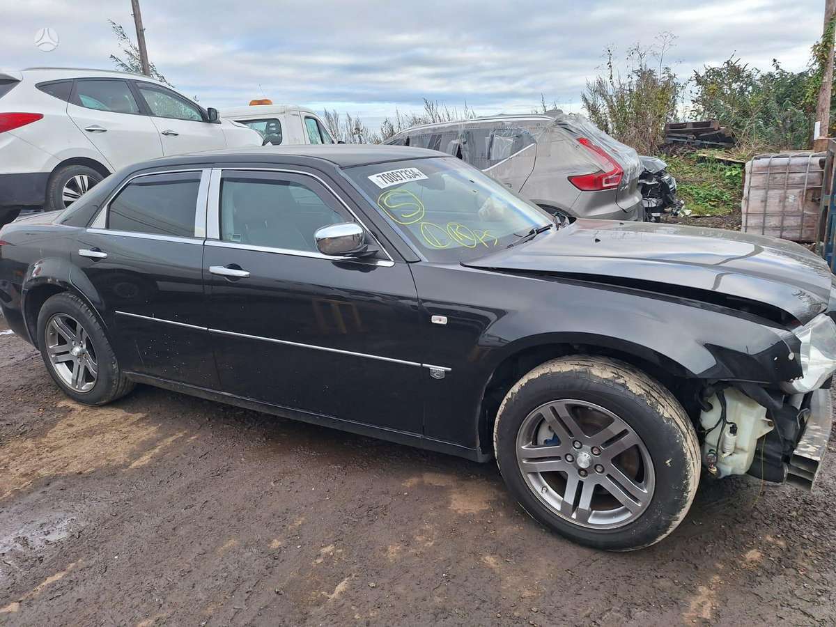Chrysler 300C детали кузова