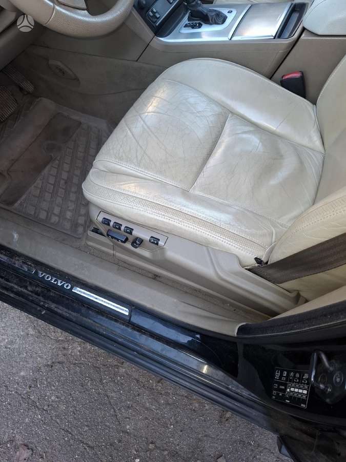 Volvo XC90 - 9