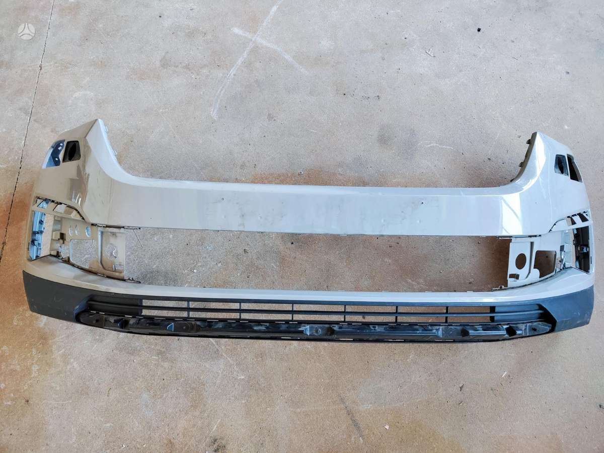 Skoda Karoq bumpers, lights