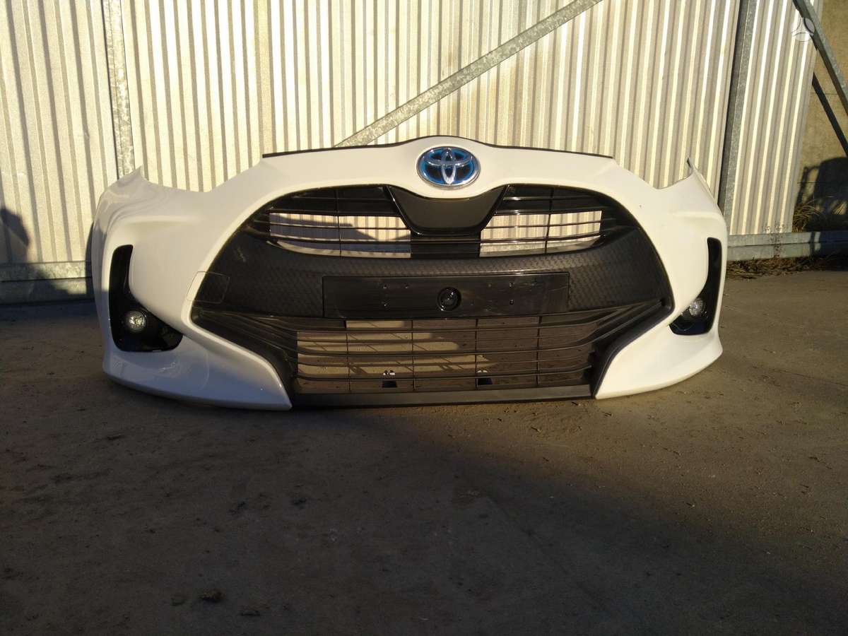 Toyota Yaris kėbulo dalys