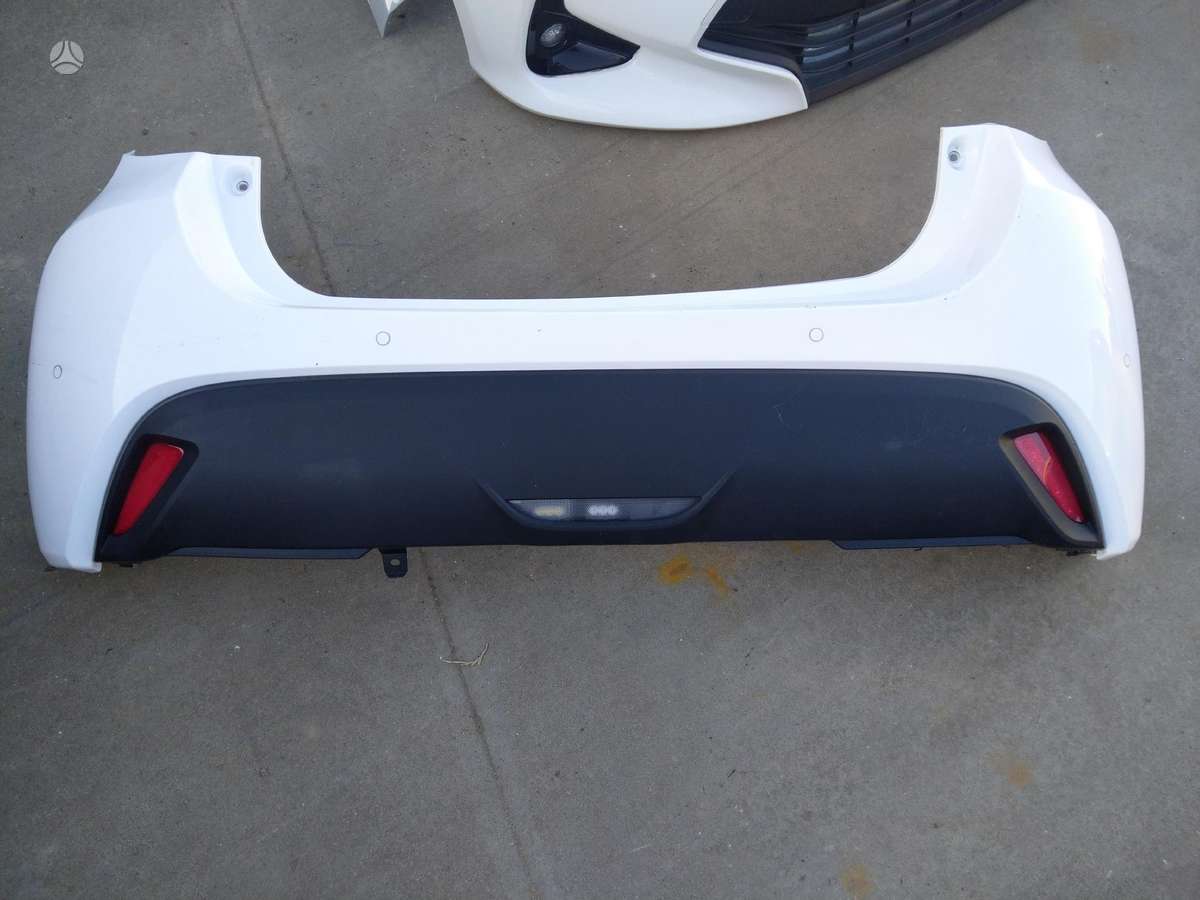 Toyota Yaris kėbulo dalys