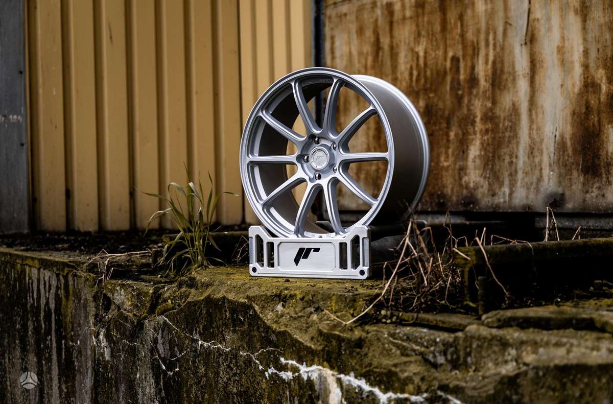 Japan Racing SL04, light alloy, R19