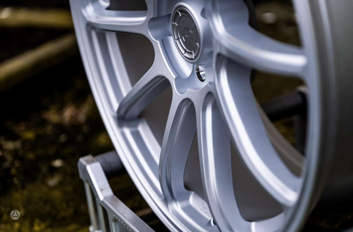 Japan Racing SL04, light alloy, R19