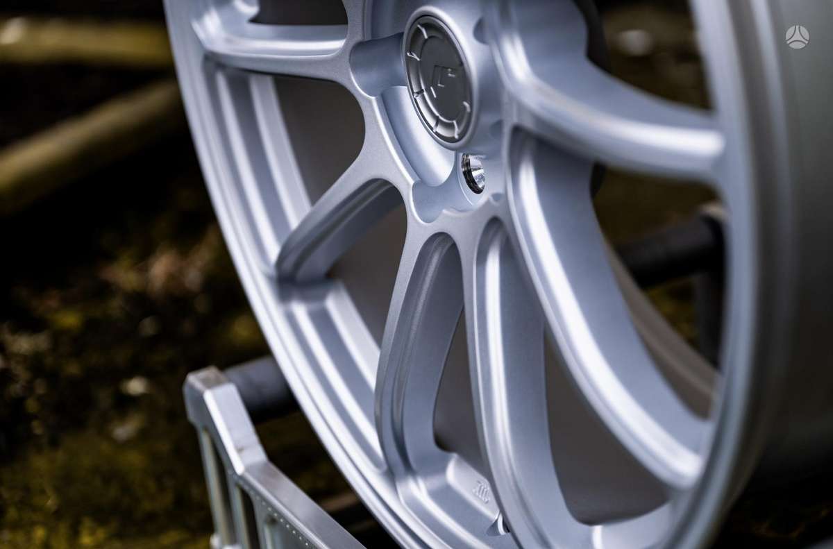 Japan Racing SL04, light alloy, R19