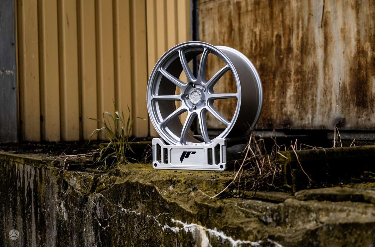 Japan Racing SL04, light alloy, R19