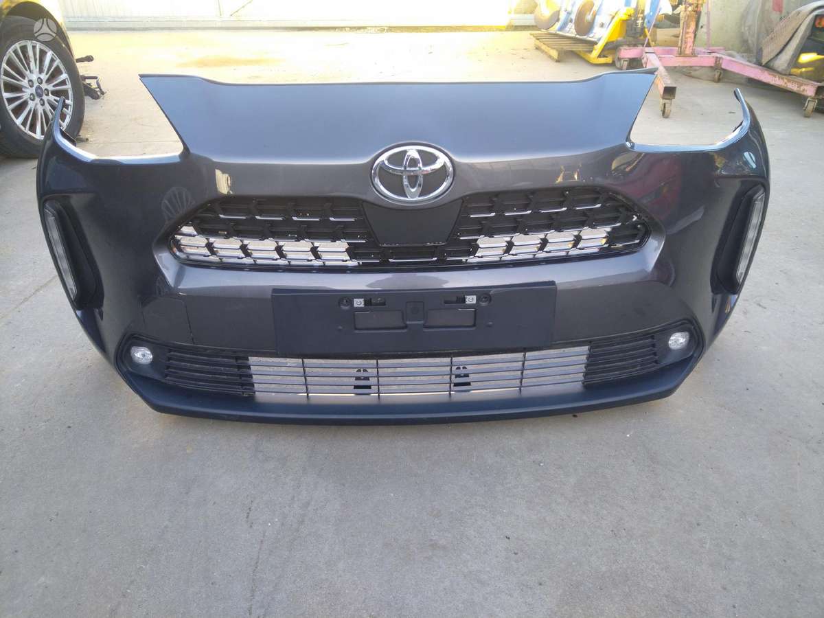 Toyota Yaris Cross kėbulo dalys