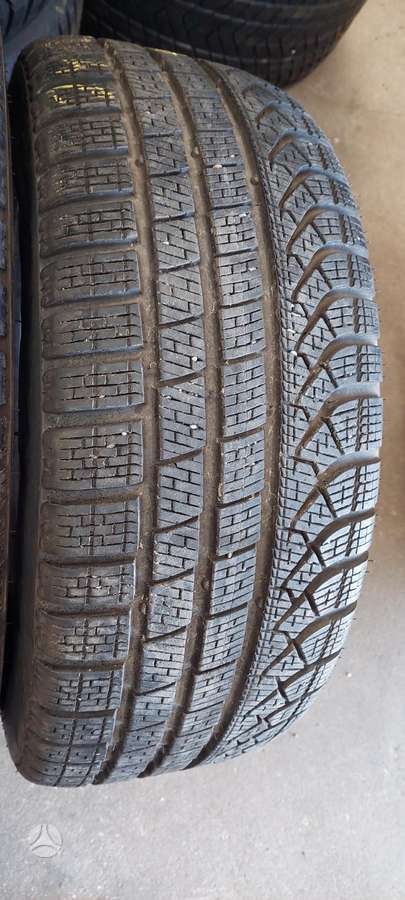 Pirelli, winter 245/40 R19