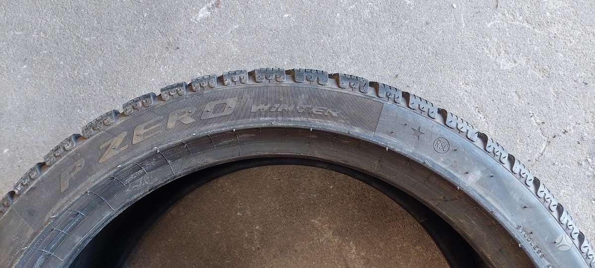 Pirelli, žieminės 245/40 R19