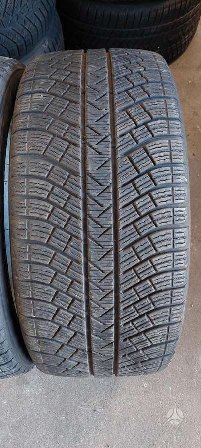 Michelin, žieminės 275/40 R20