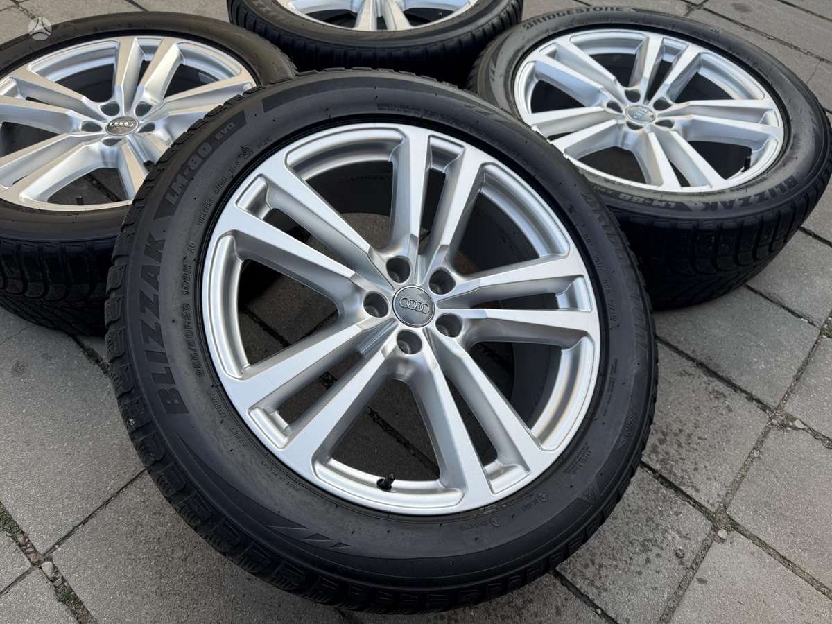 Audi Q7, lengvojo lydinio, R20