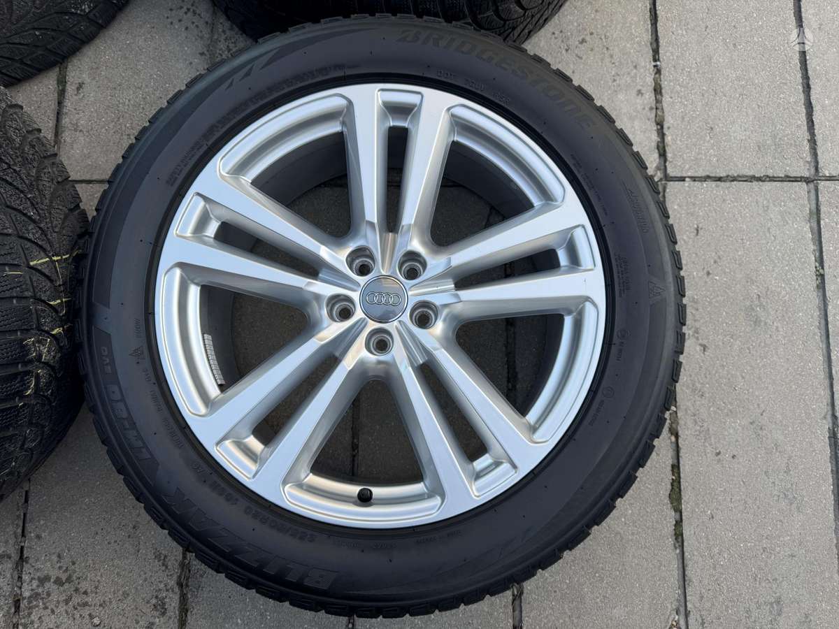 Audi Q7, lengvojo lydinio, R20