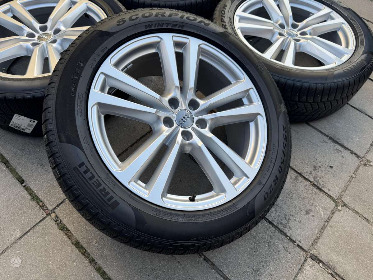 Audi Q7, lengvojo lydinio, R20