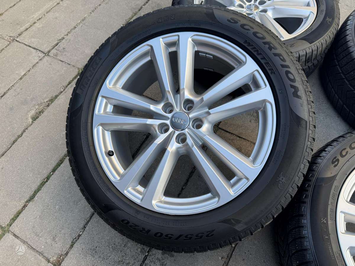 Audi Q7, lengvojo lydinio, R20
