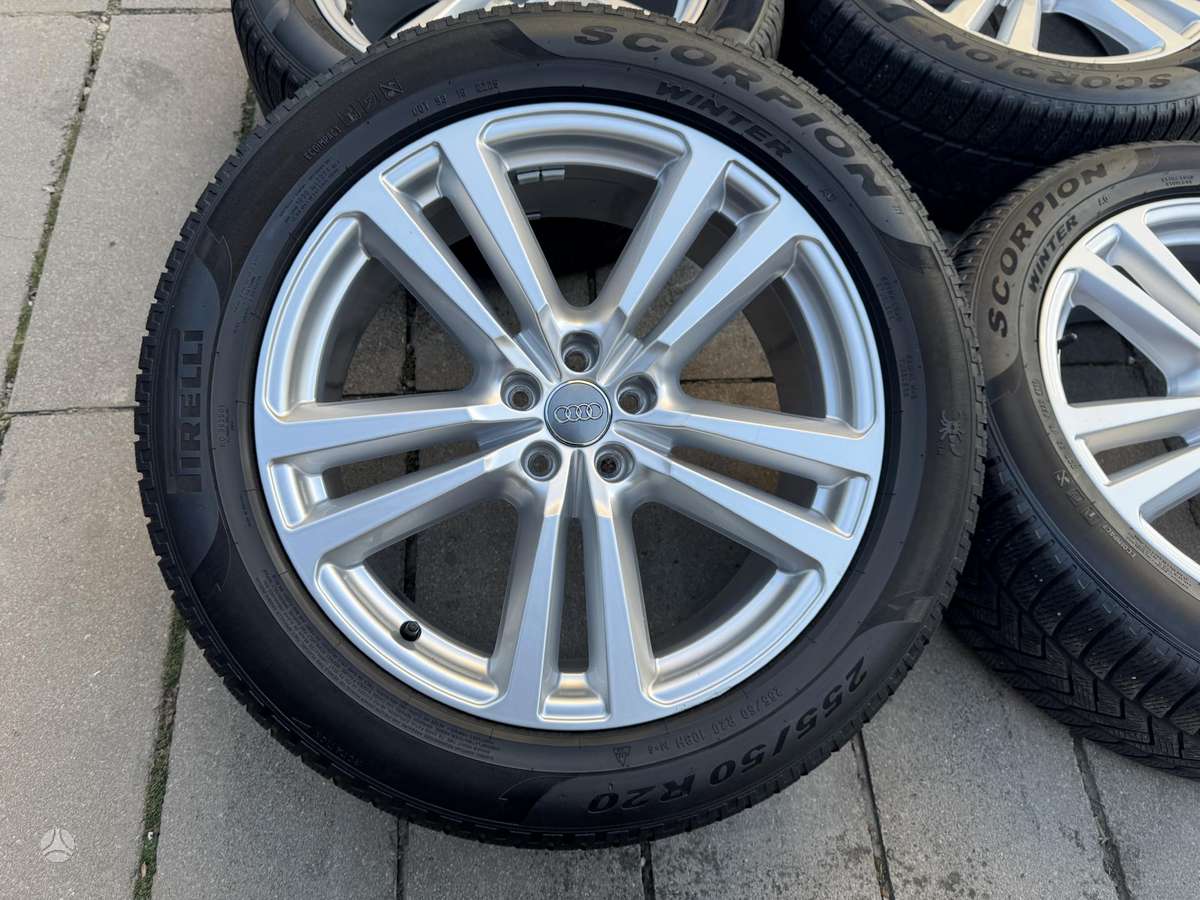 Audi Q7, lengvojo lydinio, R20