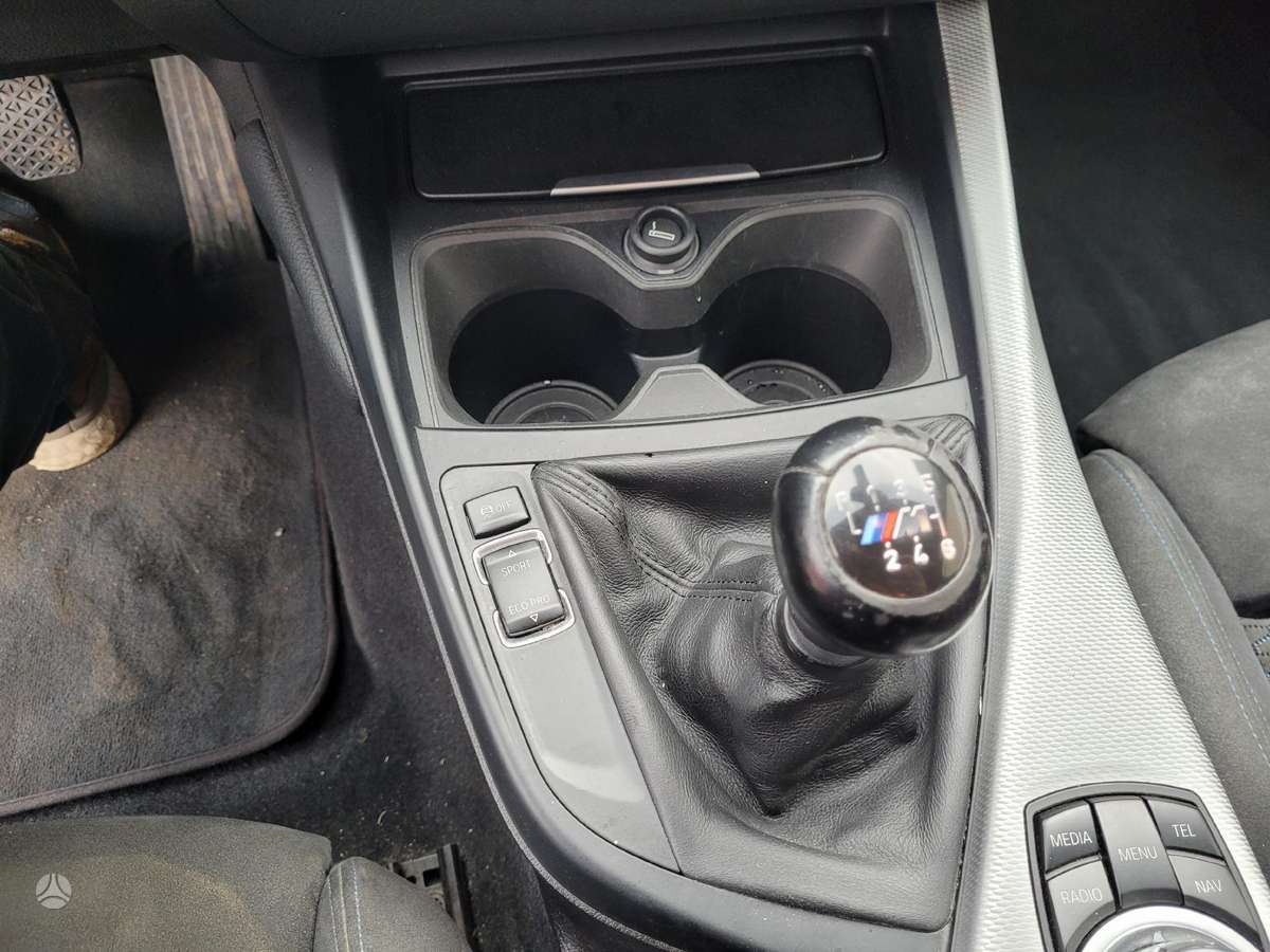 BMW 125, 2.0 l., hatchback