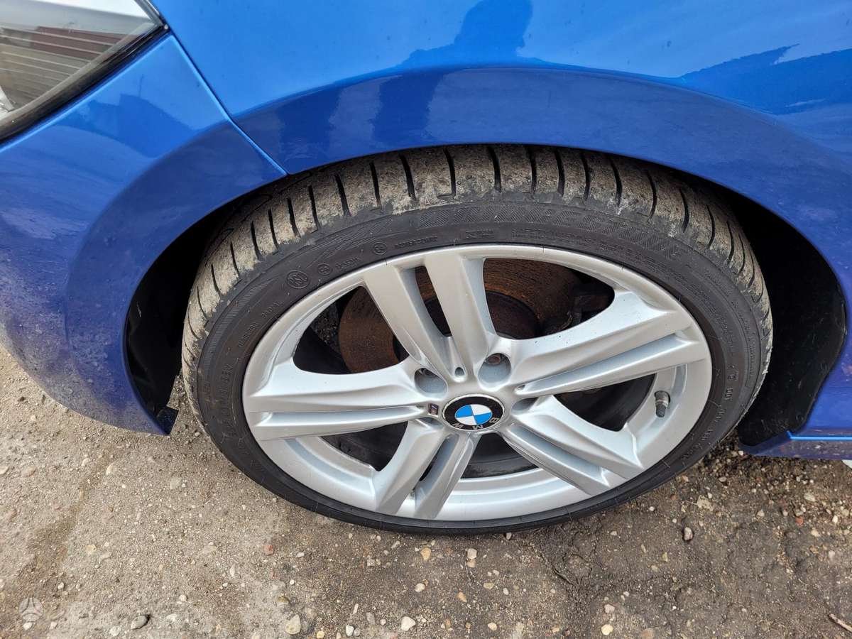 BMW 125, 2.0 l., hatchback