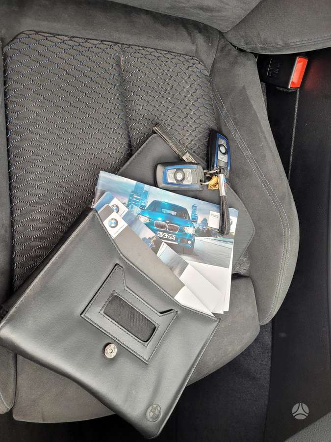 BMW 125, 2.0 l., hatchback