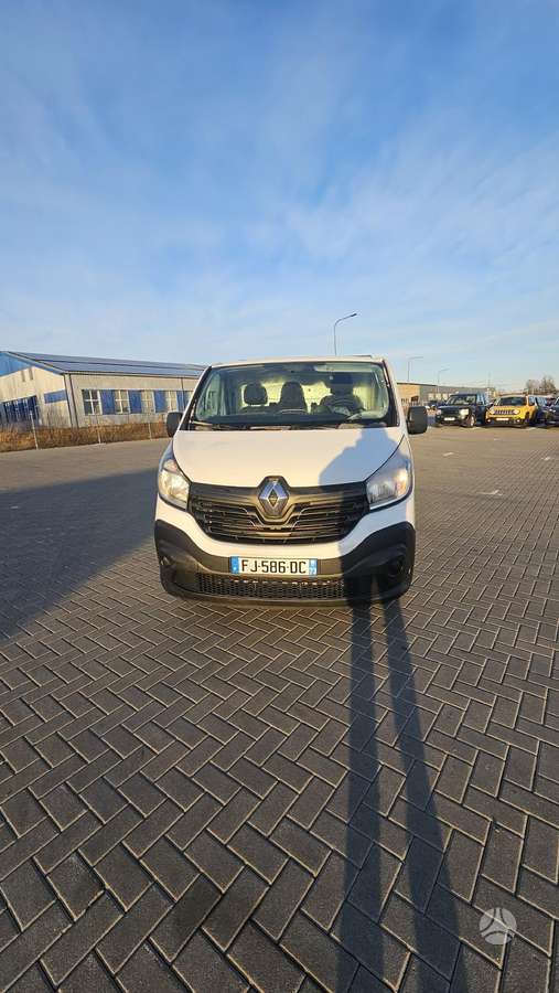 Renault Trafic - 2