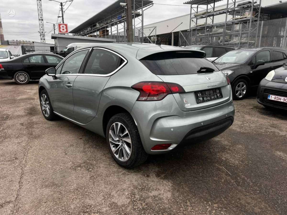 Citroen DS4, 1.6 l., Хэтчбек