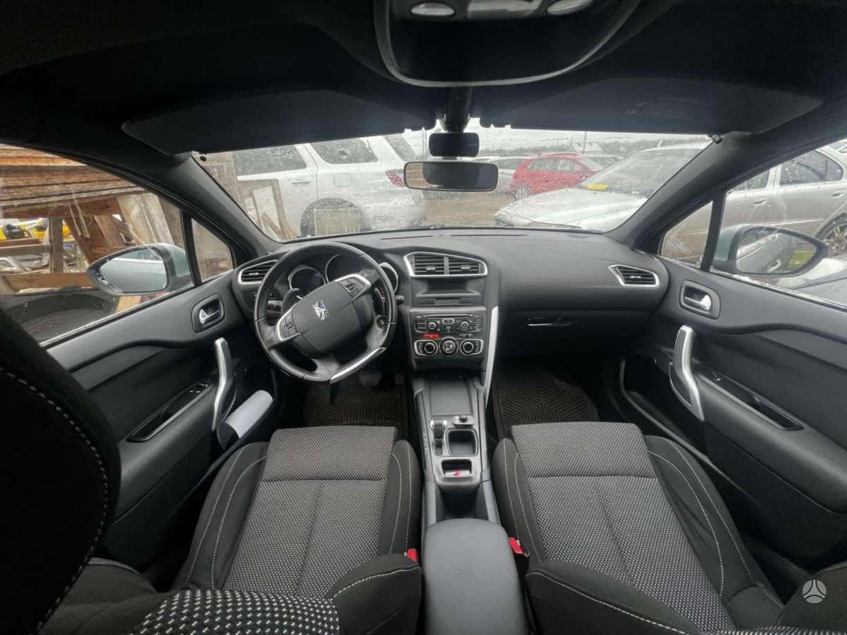 Citroen DS4, 1.6 l., Хэтчбек