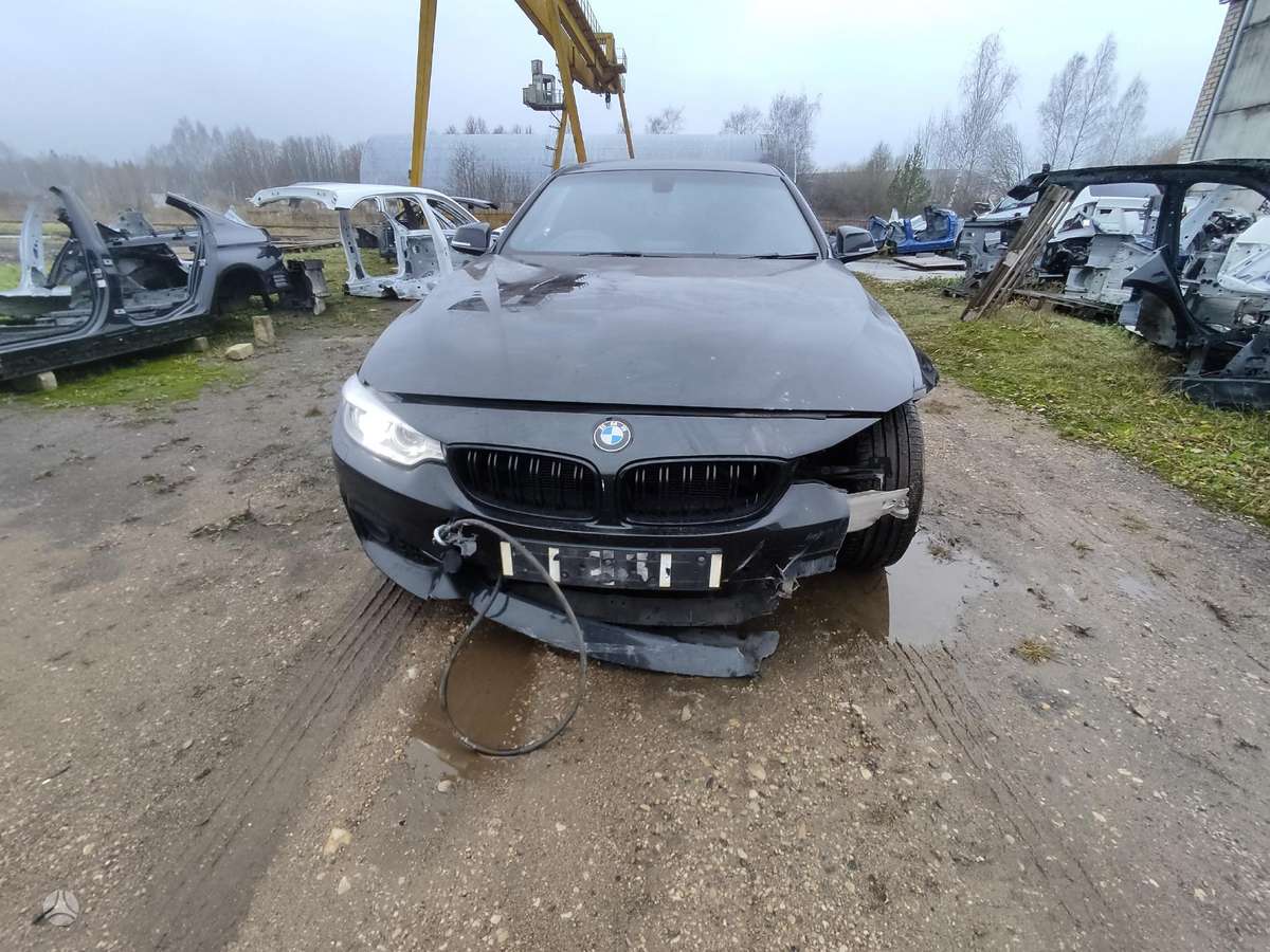 BMW 420 dalimis