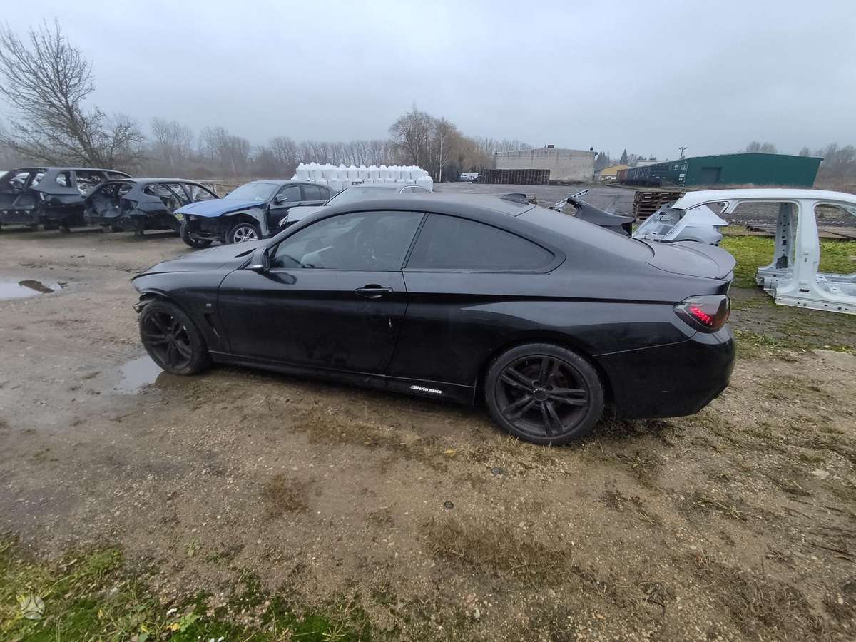 BMW 420 dalimis